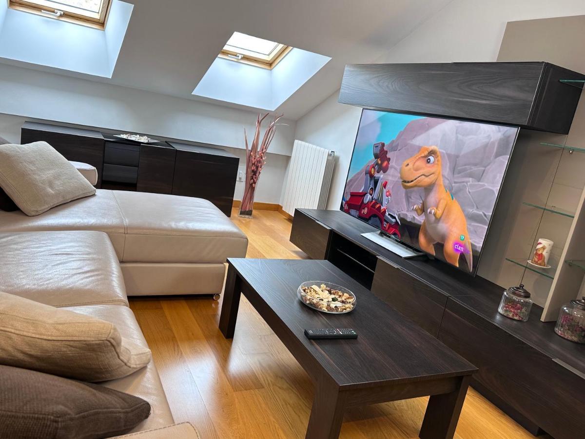 Apartamento Gran Via - Parking Gratis Salamanca Dış mekan fotoğraf